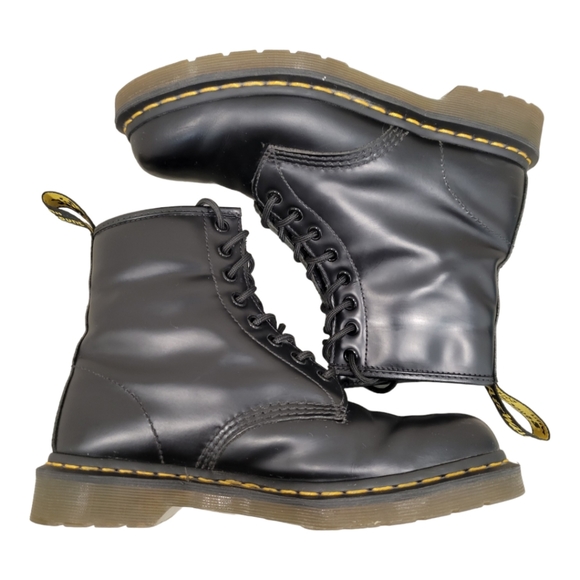 Dr. Martens Shoes - Dr. Martens 1460 Boots Smooth Leather Size Men 7/ Women 8